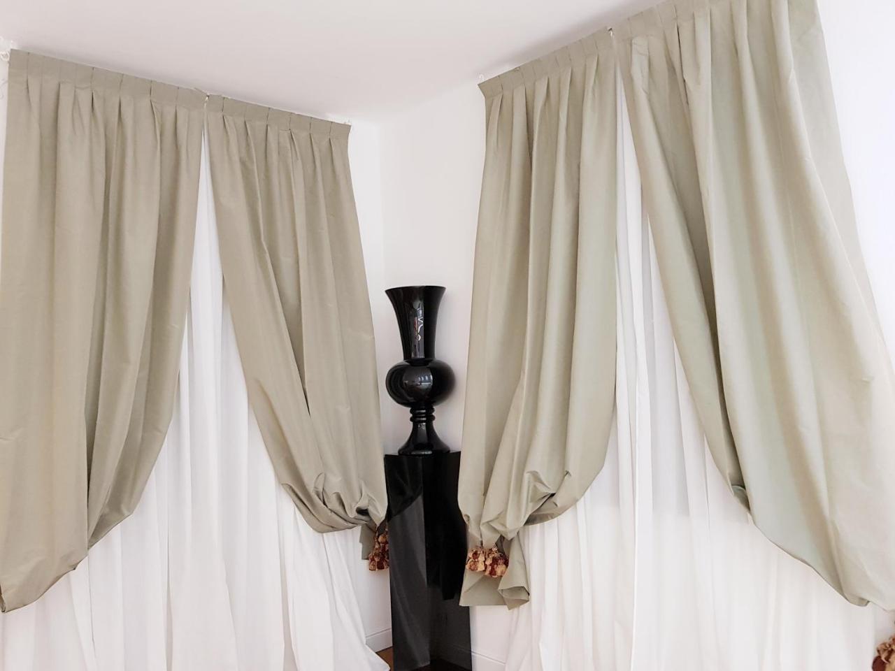 Charmerooms Palazzo Stampa Apartment