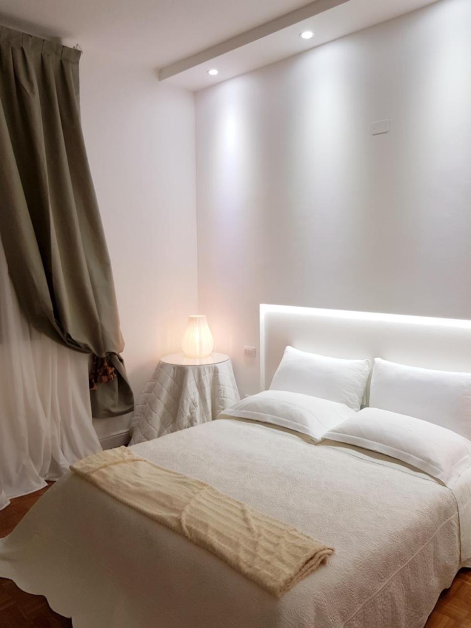 Apartment Charmerooms Palazzo Stampa *