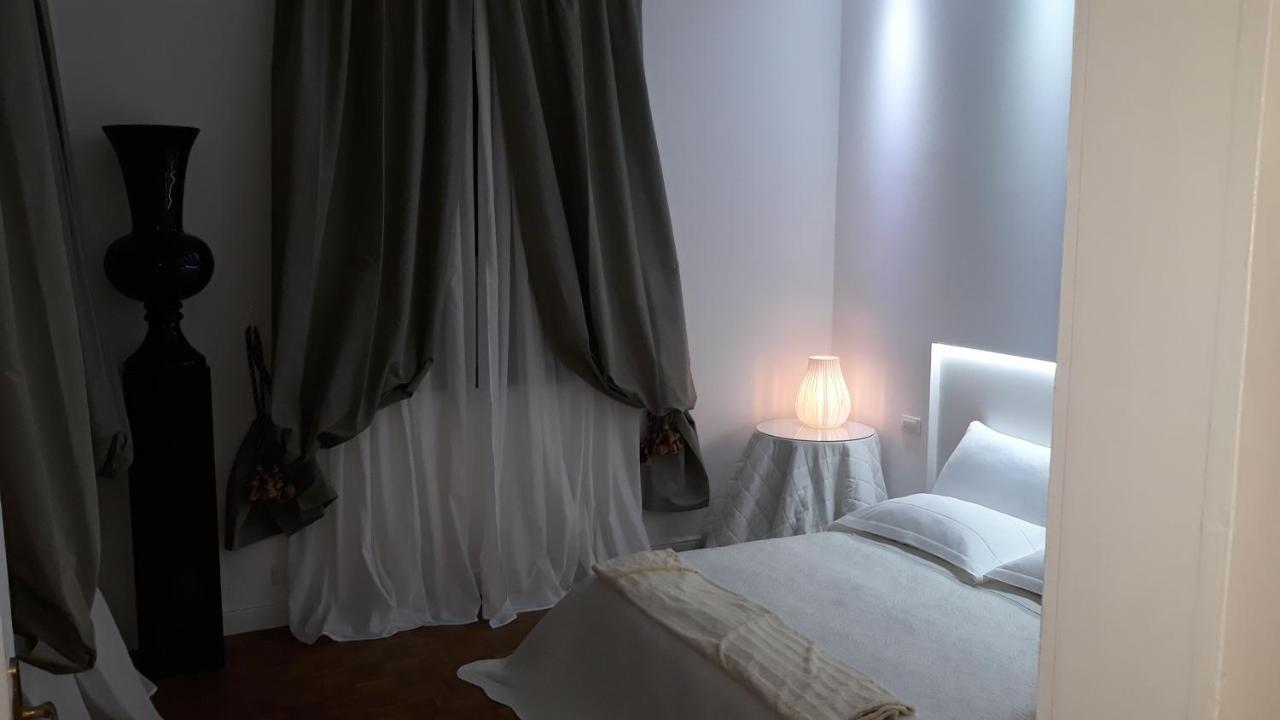 Apartment Charmerooms Palazzo Stampa Bergamo
